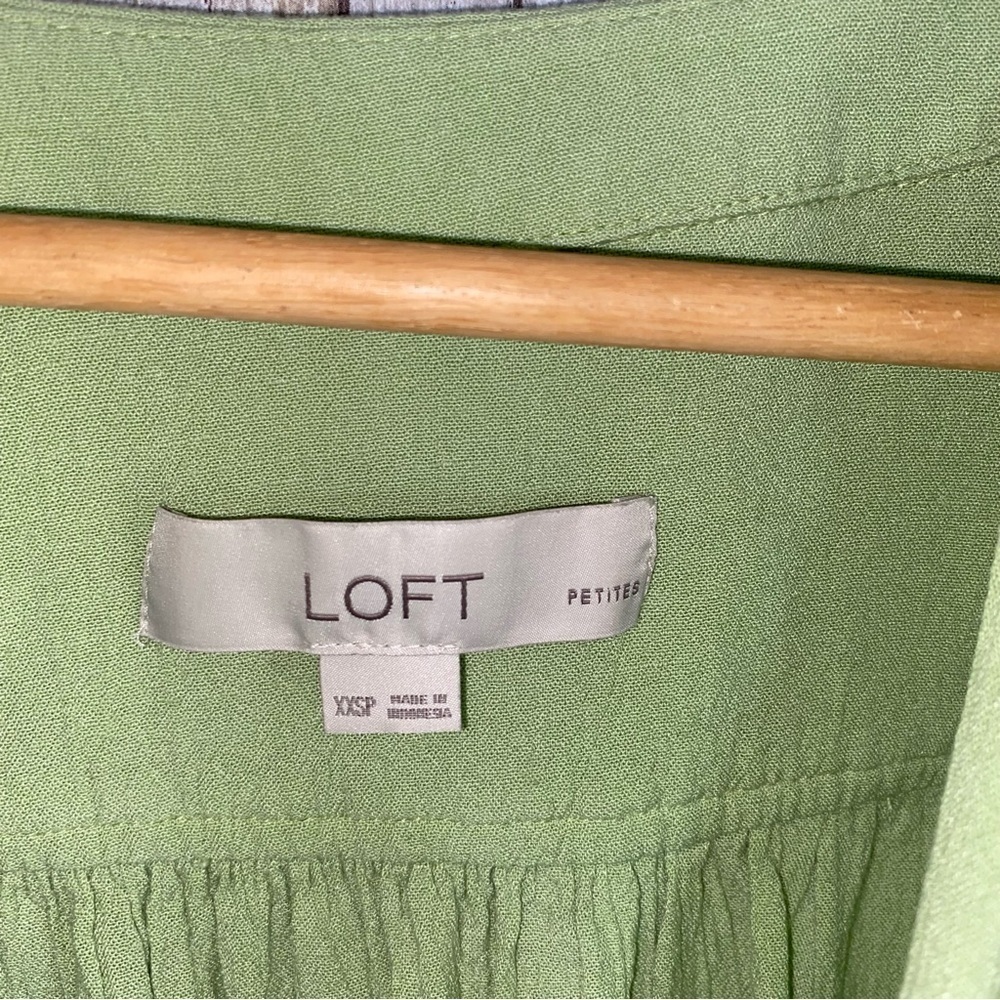 Loft Green Linen Blend High-Low Button Down - Picture 5 of 5